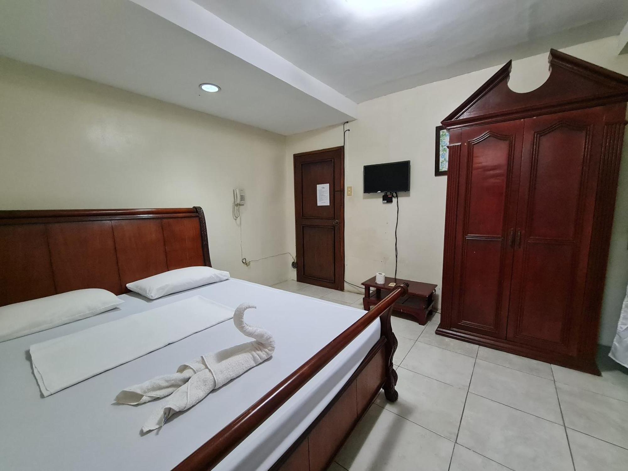 Goland Pension House & Dormitory By Sms Hospitality Cebu Exterior photo