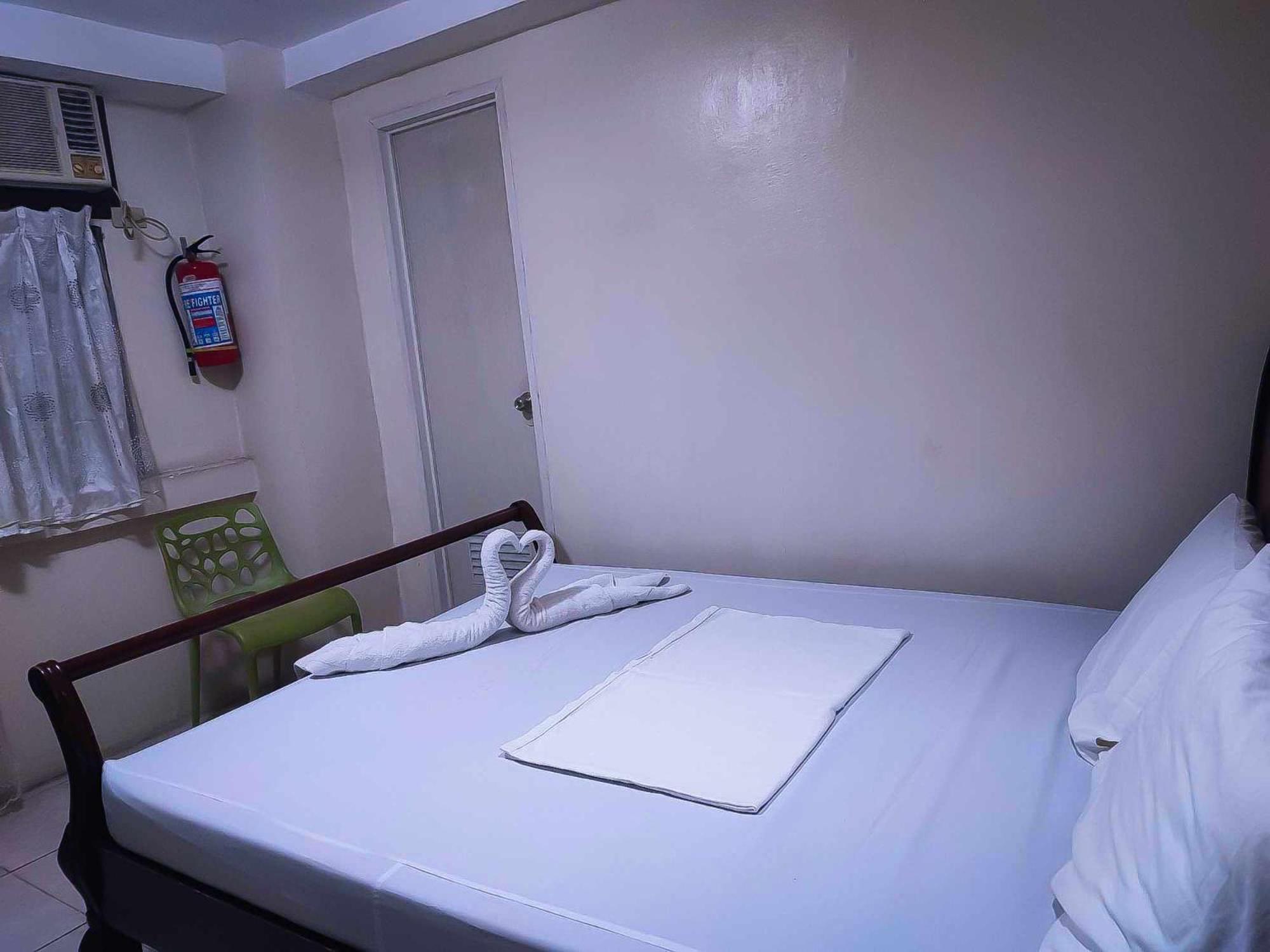 Goland Pension House & Dormitory By Sms Hospitality Cebu Exterior photo